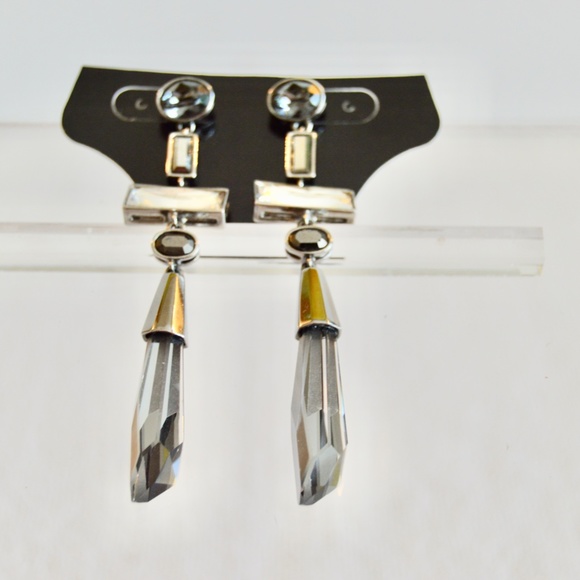 St. John Gunmetal Necklace and Earring Set - Picture 5 of 11